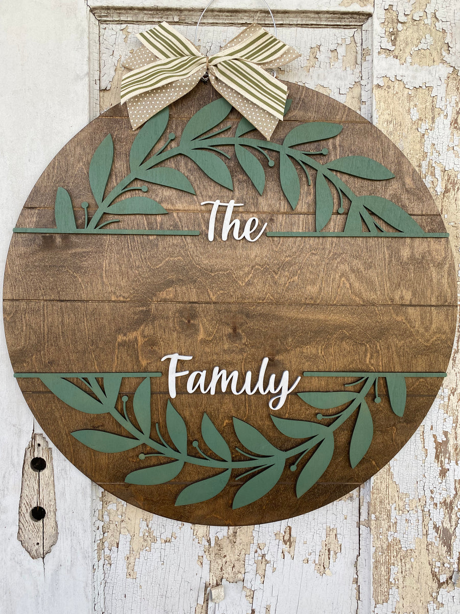 The Family Name Door Hanger – Vick Crafts