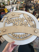 Load image into Gallery viewer, Grad Round