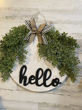 Load image into Gallery viewer, Greenery Round Door Hanger